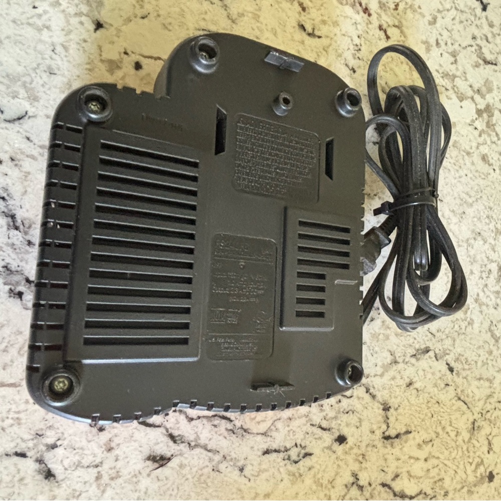 Fire storm by Black & Decker one hour rapid charger, without the battery. - Picture 2 of 3